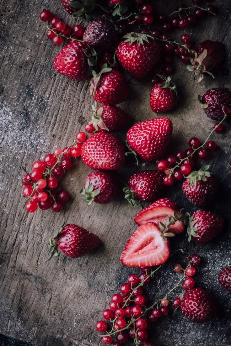 Berry Bounty: Fresh Farm Picked Bliss