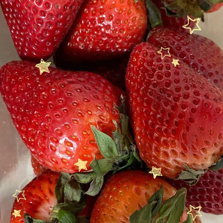 Strawberry Fields: Artisanal Juicy Gems